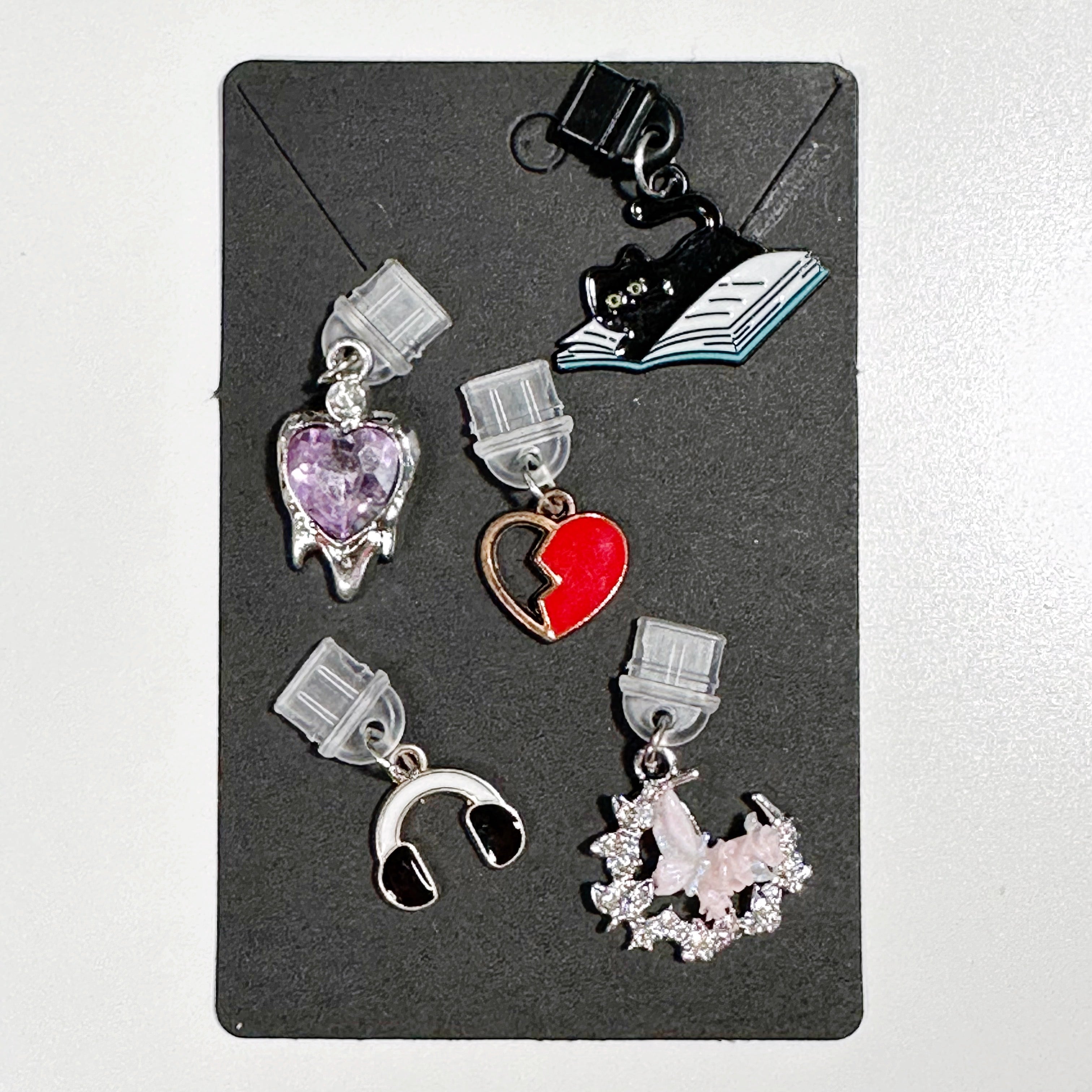 Slightly Unhinged Bookish Bundle – Kindle & E-Reader Accessories